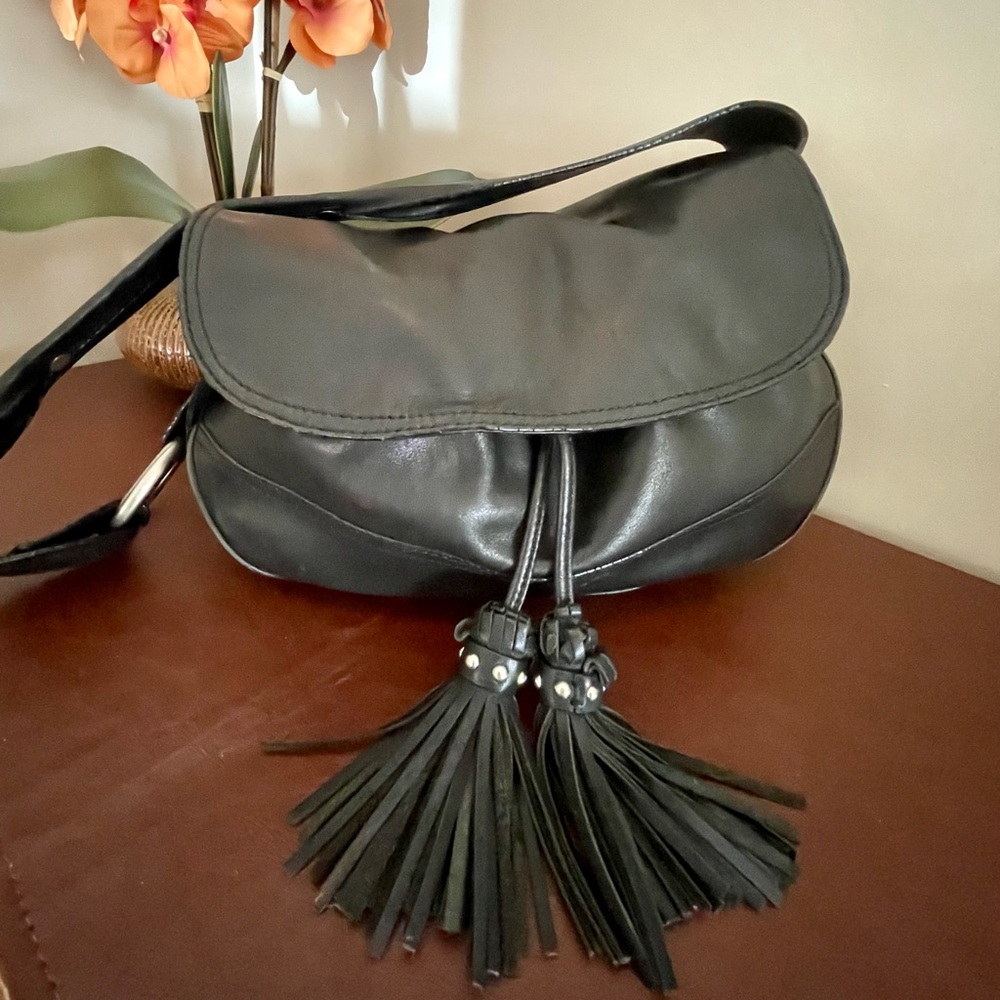 {Kenneth Cole} Nappa Leather/Tassel Hobo Bag